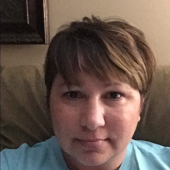 Meet your Posher, Brandy - Picture 1 of 1